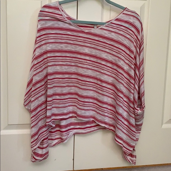 Elan Tops - NWOT Elan Red And White Shirt Size Small